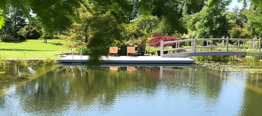 Privater Schwimmteich